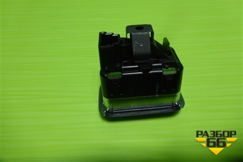 Кнопка стеклоподъёмника (A2049058102) для Mercedes Benz ML-Klass W166 c 2011г (МЛ)