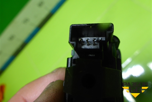 Кнопка стеклоподъёмника (A2049058102) для Mercedes Benz ML-Klass W166 c 2011г (МЛ)