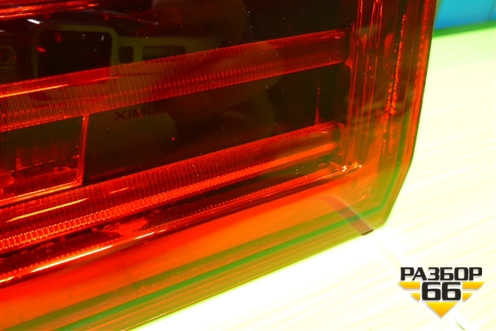 Фонарь задний внутренний правый (Led) (A1669068501) для Mercedes Benz ML-Klass W166 c 2011г (МЛ)