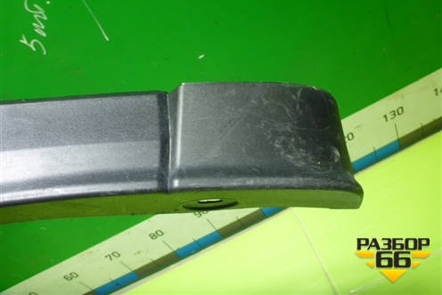 Накладка переднего крыла правого (KB7W51W21) для Mazda CX 5 с 2017г (СХ5)