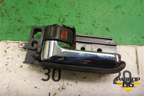 Ручка внутренняя двери передней левой для Toyota Corolla (E12) с 2001-2007г (Королла 120)