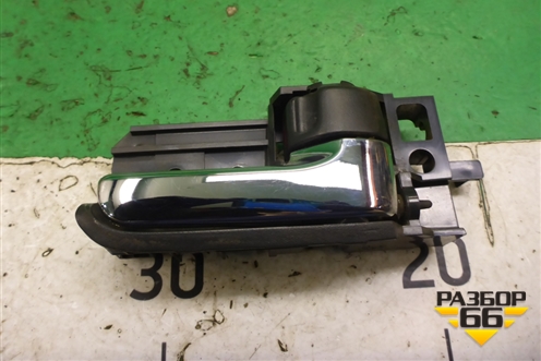 Ручка внутренняя двери передней правой для Toyota Corolla (E12) с 2001-2007г (Королла 120)