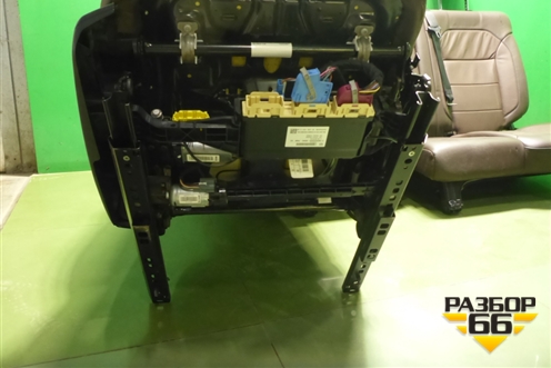 Сиденья комплект (AIR BAG электро регулировка  вентиляцией и обогревом) для Mercedes Benz ML-Klass W166 c 2011г (МЛ)