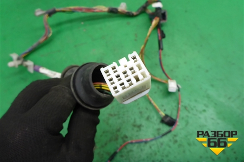 Проводка двери задней левой (хетчбэк) (8215402190) для Toyota Corolla (E12) с 2001-2007г (Королла 120)