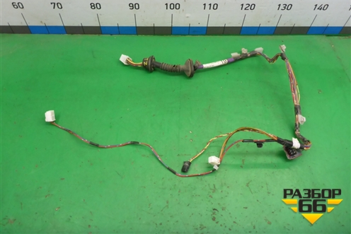 Проводка двери задней левой (хетчбэк) (8215402190) для Toyota Corolla (E12) с 2001-2007г (Королла 120)