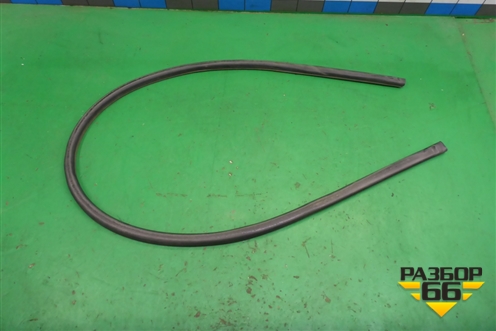 Уплотнитель капота (на решётку стеклоочистителей) для Toyota Corolla (E12) с 2001-2007г (Королла 120)