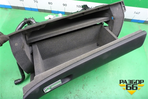 Бардачок (A1666800191) для Mercedes Benz ML-Klass W166 c 2011г (МЛ)