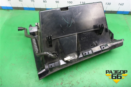 Бардачок (A1666800191) для Mercedes Benz ML-Klass W166 c 2011г (МЛ)