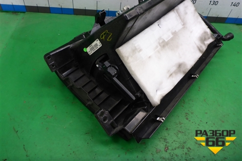 Бардачок (A1666800191) для Mercedes Benz ML-Klass W166 c 2011г (МЛ)