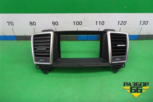 Дефлектор воздушный центральный (A1668300854) для Mercedes Benz ML-Klass W166 c 2011г (МЛ)