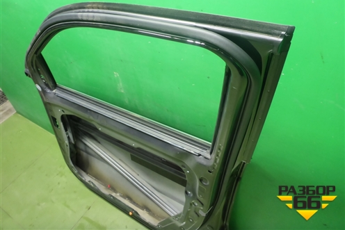 Дверь передняя правая для Mercedes Benz ML-Klass W166 c 2011г (МЛ)