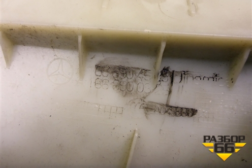 Обшивка стойки центральная верхняя левая (A1666900325) для Mercedes Benz ML-Klass W166 c 2011г (МЛ)