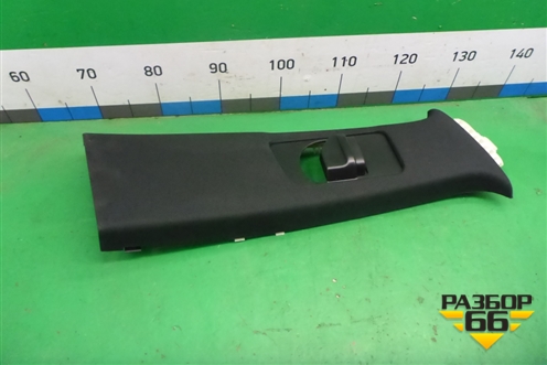 Обшивка стойки центральная верхняя правая (A1666904625) для Mercedes Benz ML-Klass W166 c 2011г (МЛ)