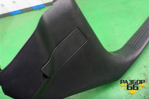 Накладка порога внутренняя переднего правого (A1666800035) для Mercedes Benz ML-Klass W166 c 2011г (МЛ)