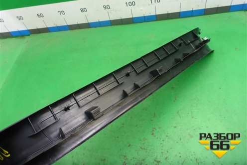 Накладка порога внутренняя переднего правого (A1666800035) для Mercedes Benz ML-Klass W166 c 2011г (МЛ)