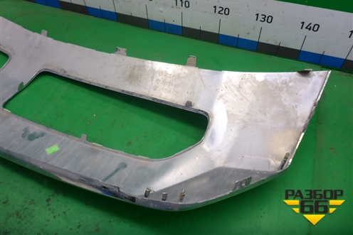 Накладка переднего бампера центральная (A1668808540) для Mercedes Benz ML-Klass W166 c 2011г (МЛ)