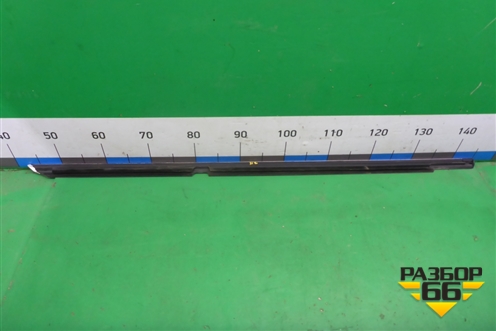 Накладка стекла заднего правого для Mercedes Benz ML-Klass W166 c 2011г (МЛ)