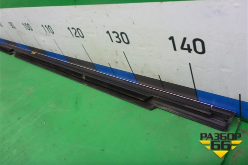 Накладка стекла заднего правого для Mercedes Benz ML-Klass W166 c 2011г (МЛ)