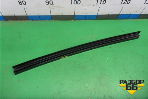 Направляющая стекла двери задней правой (A1667300019) для Mercedes Benz ML-Klass W166 c 2011г (МЛ)