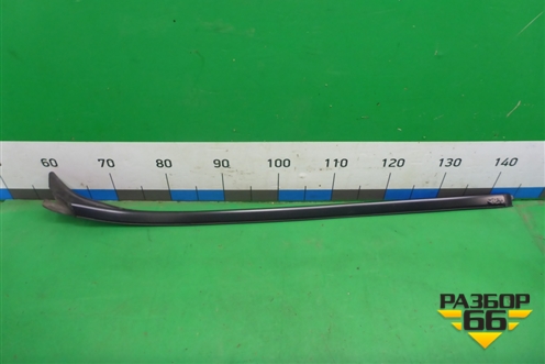 Молдинг лобового стекла левый для Mercedes Benz ML-Klass W166 c 2011г (МЛ)