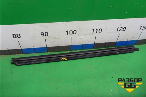 Накладка стекла заднего левого (A1667350165) для Mercedes Benz ML-Klass W166 c 2011г (МЛ)