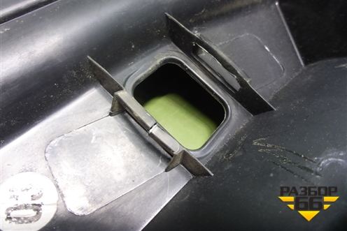 Решетка стеклоочистителей (A1668300028) для Mercedes Benz ML-Klass W166 c 2011г (МЛ)