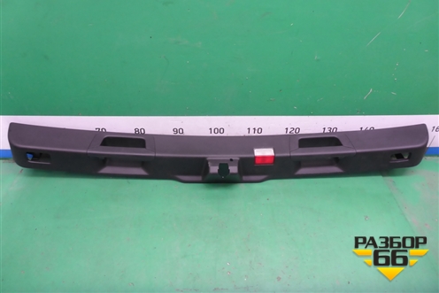 Обшивка двери багажника (нижняя) (A1667400072) для Mercedes Benz ML-Klass W166 c 2011г (МЛ)