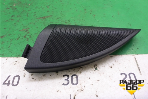 Накладка двери передней левой уголок (A1667200144) для Mercedes Benz ML-Klass W166 c 2011г (МЛ)