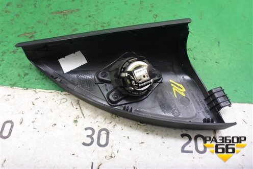 Накладка двери передней левой уголок (A1667200144) для Mercedes Benz ML-Klass W166 c 2011г (МЛ)