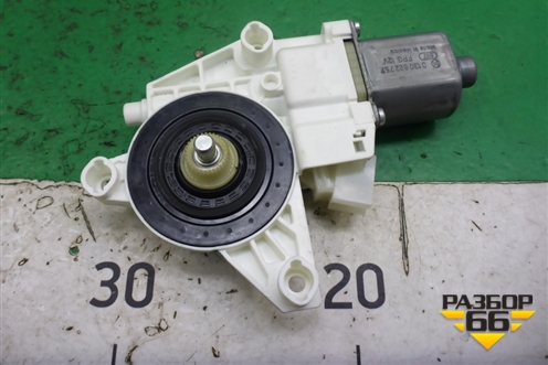 Моторчик стеклоподъёмника задний левый (A1669060501) для Mercedes Benz ML-Klass W166 c 2011г (МЛ)