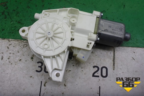 Моторчик стеклоподъёмника задний правый (A1669060601) для Mercedes Benz ML-Klass W166 c 2011г (МЛ)