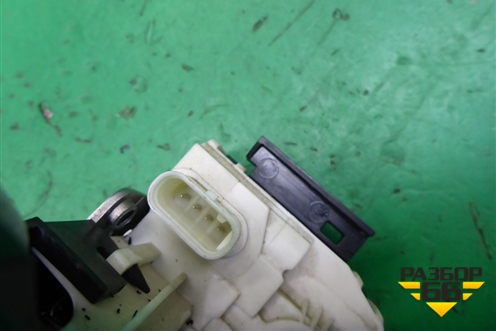 Замок двери задней левой (A2047302735) для Mercedes Benz ML-Klass W166 c 2011г (МЛ)