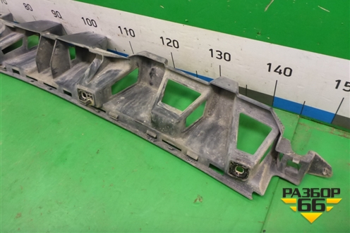 Кронштейн заднего бампера центральный (A1668850165) для Mercedes Benz ML-Klass W166 c 2011г (МЛ)