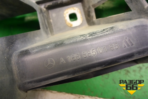 Кронштейн заднего бампера центральный (A1668850165) для Mercedes Benz ML-Klass W166 c 2011г (МЛ)