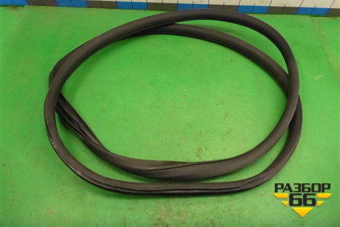 Уплотнитель двери задней левой для Mercedes Benz ML-Klass W166 c 2011г (МЛ)