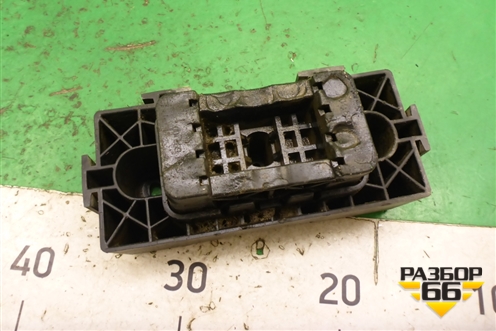 Поддомкратник (передний) (A1666900134) для Mercedes Benz ML-Klass W166 c 2011г (МЛ)