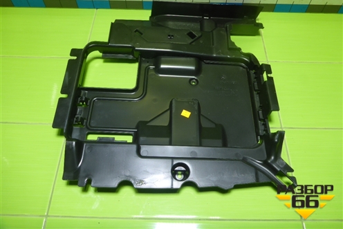 Накладка внутренняя (под сиденьем задняя правая) (A1666840018) для Mercedes Benz ML-Klass W166 c 2011г (МЛ)