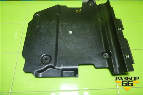 Накладка внутренняя (под сиденьем передняя правая) (A1666800223) для Mercedes Benz ML-Klass W166 c 2011г (МЛ)