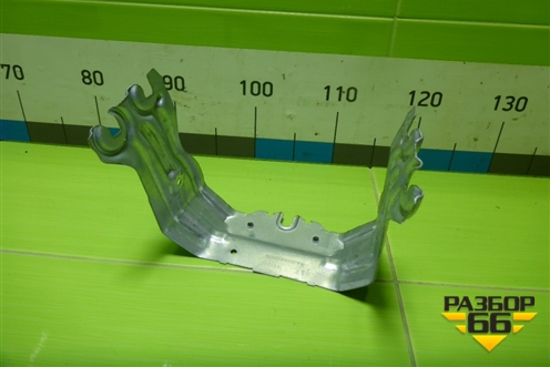 Кронштейн подлокотника (A1666830074) для Mercedes Benz ML-Klass W166 c 2011г (МЛ)