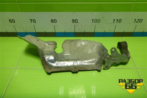 Экран тепловой (правый) (A2761401134) для Mercedes Benz ML-Klass W166 c 2011г (МЛ)