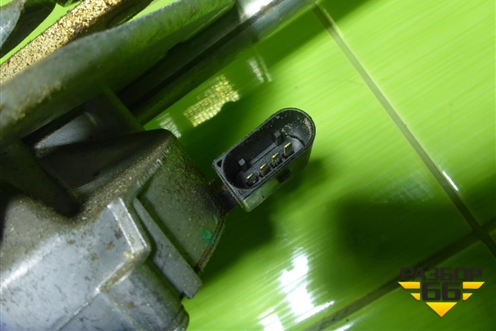 Трапеция стеклоочистителей (A1668202940) для Mercedes Benz ML-Klass W166 c 2011г (МЛ)