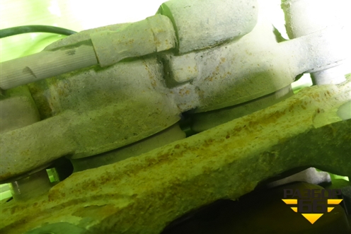 Суппорт передний правый для Mercedes Benz ML-Klass W166 c 2011г (МЛ)