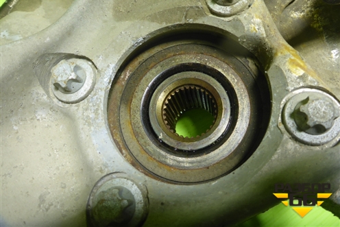 Кулак поворотный передний левый для Mercedes Benz ML-Klass W166 c 2011г (МЛ)