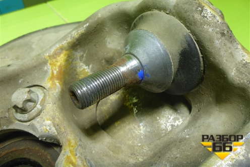 Кулак поворотный передний левый для Mercedes Benz ML-Klass W166 c 2011г (МЛ)