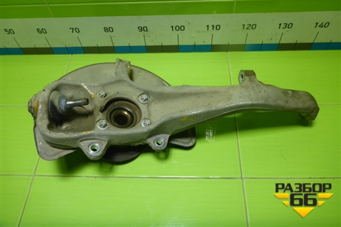 Кулак поворотный передний правый для Mercedes Benz ML-Klass W166 c 2011г (МЛ)