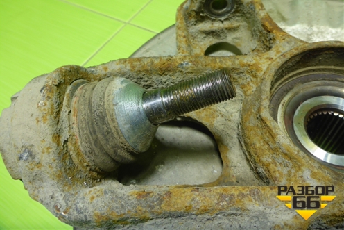 Кулак задний левый для Mercedes Benz ML-Klass W166 c 2011г (МЛ)