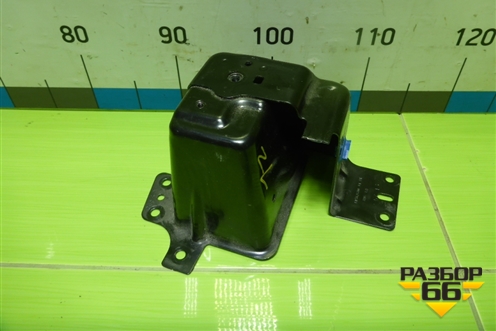 Кронштейн пола багажника левый (A1666801131) для Mercedes Benz ML-Klass W166 c 2011г (МЛ)