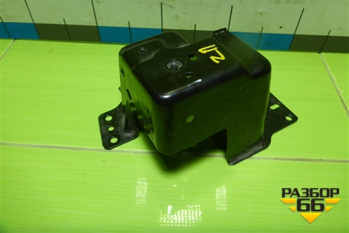 Кронштейн пола багажника правый (A1666801031) для Mercedes Benz ML-Klass W166 c 2011г (МЛ)