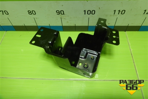 Кронштейн пола багажника правый (A1666801031) для Mercedes Benz ML-Klass W166 c 2011г (МЛ)