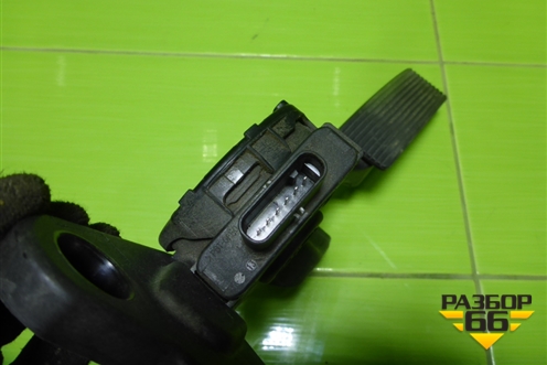 Педаль газа электронная (A1663000004) для Mercedes Benz ML-Klass W166 c 2011г (МЛ)